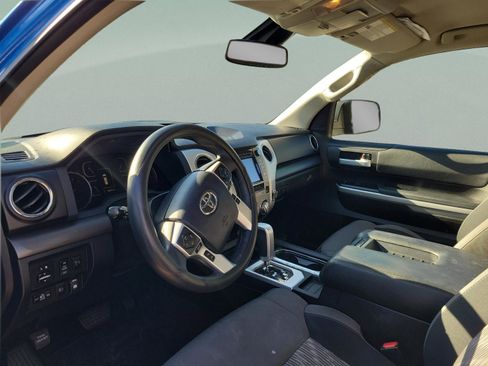 Used 2018 Toyota Tundra SR5 image 8