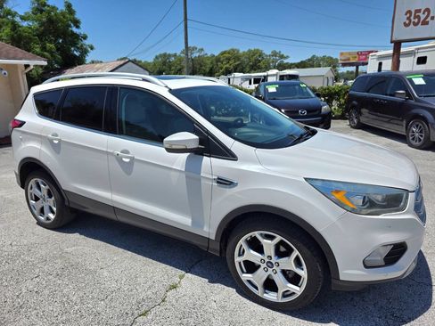 Used 2017 Ford Escape Titanium w/ Equipment Group 301A FWD image 5