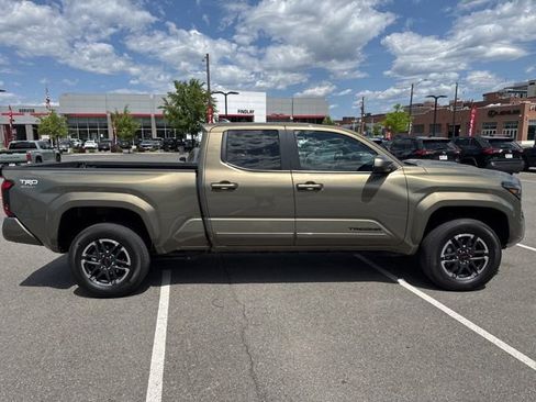 Certified 2025 Toyota Tacoma TRD Sport AWD/4WD image 3
