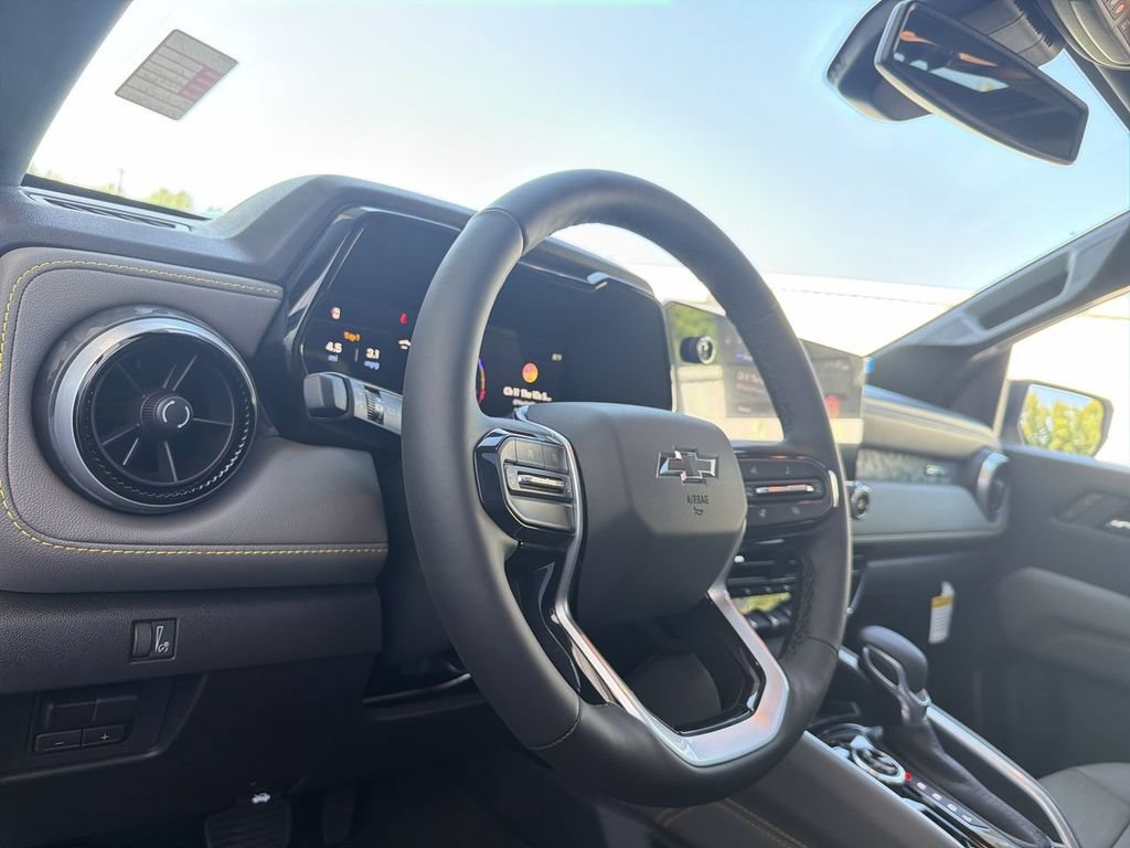 New 2026 Chevrolet Colorado ZR2 w/ Technology Package AWD/4WD image 10