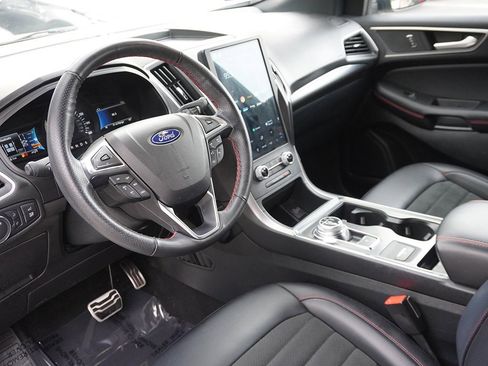 Used 2022 Ford Edge ST-Line image 29