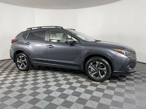 Used 2024 Subaru Crosstrek 2.0i Premium image 6