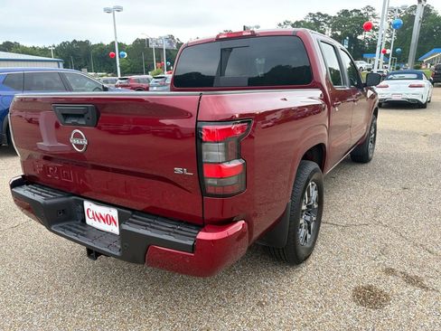 Used 2024 Nissan Frontier SL w/ Technology Package RWD image 2