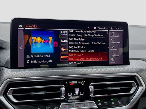 Used 2023 BMW X4 xDrive30i w/ M Sport Package image 11