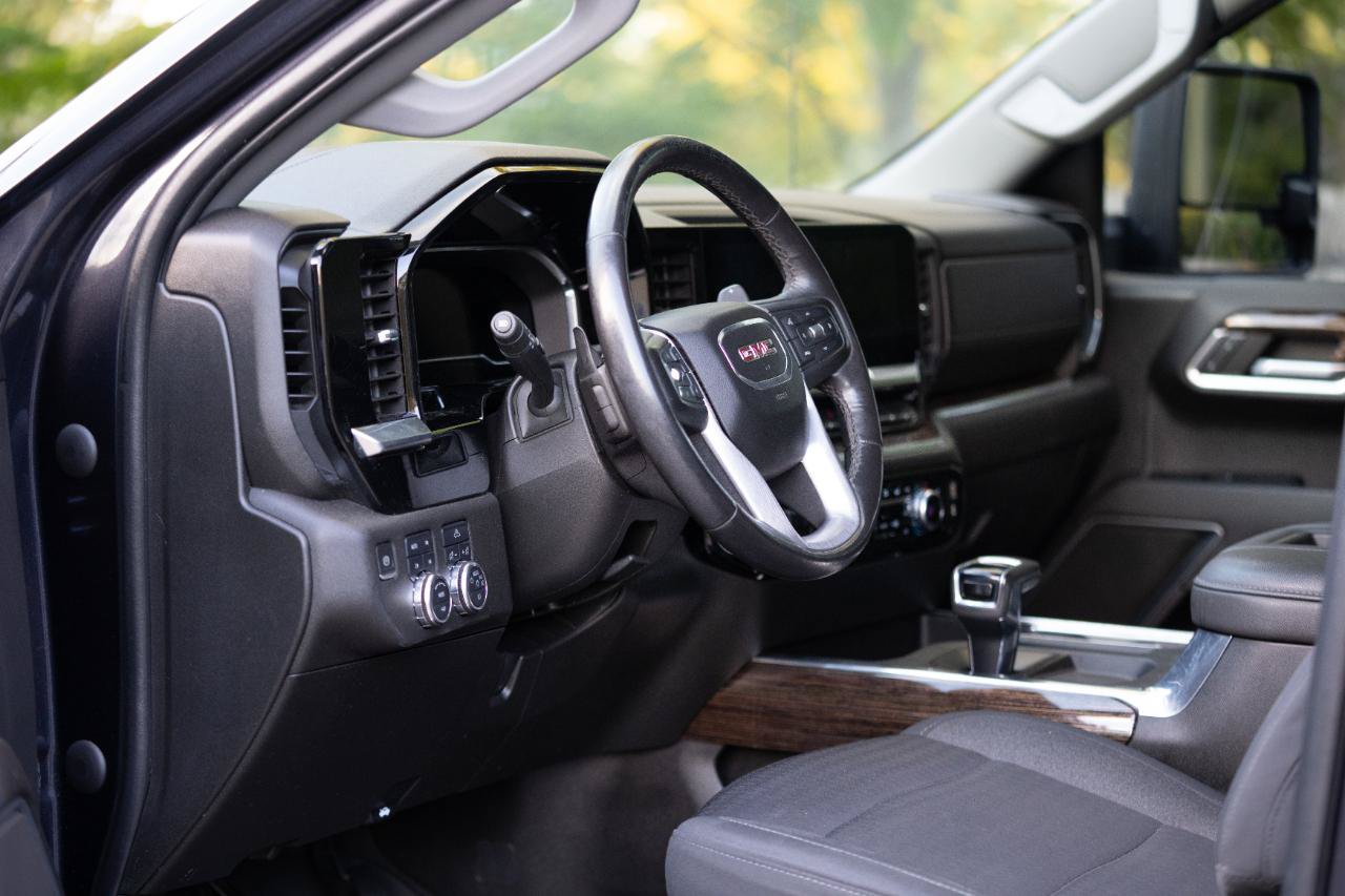 Used 2022 GMC Sierra 1500 Elevation AWD/4WD image 16