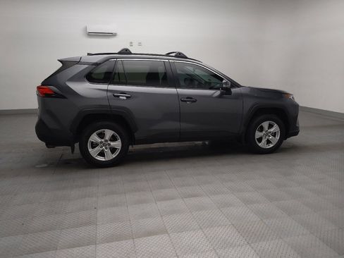 Used 2021 Toyota RAV4 XLE image 10