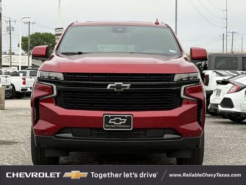 Used 2024 Chevrolet Suburban RST w/ Luxury Package AWD/4WD image 3