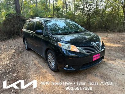 Used 2014 Toyota Sienna XLE