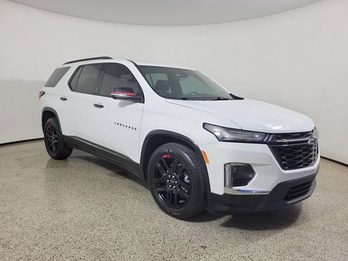Used 2022 Chevrolet Traverse Premier w/ Redline Edition AWD/4WD image 4