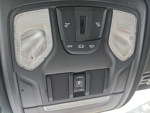 Used 2021 RAM 1500 Big Horn AWD/4WD image 21