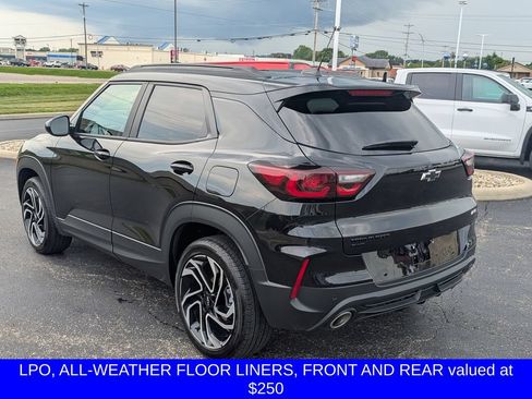 Used 2025 Chevrolet TrailBlazer RS w/ Convenience Package AWD/4WD image 5