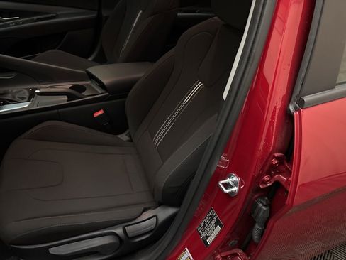 Certified 2024 Hyundai Elantra SEL image 11