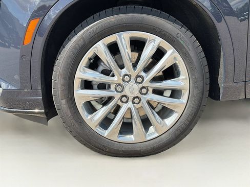 Used 2024 Cadillac XT6 Premium Luxury w/ Technology Package AWD/4WD image 36