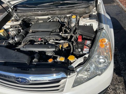 Used 2012 Subaru Outback 2.5i image 14