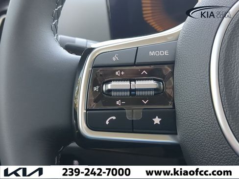 New 2025 Kia Sorento S image 25