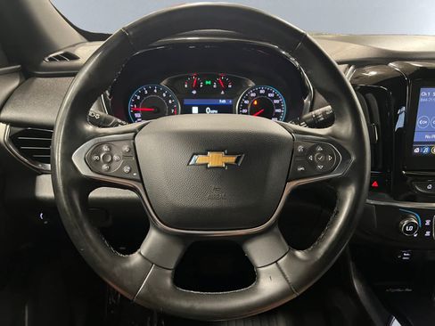 Used 2023 Chevrolet Traverse LT w/ LT Premium Package AWD/4WD image 16