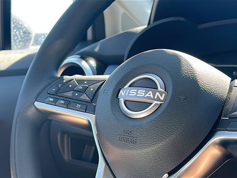 New 2025 Nissan Versa SV w/ Trunk Package image 20