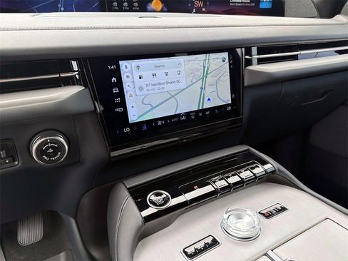 Used 2025 Lincoln Navigator Reserve w/ Jet Appearance Package image 22