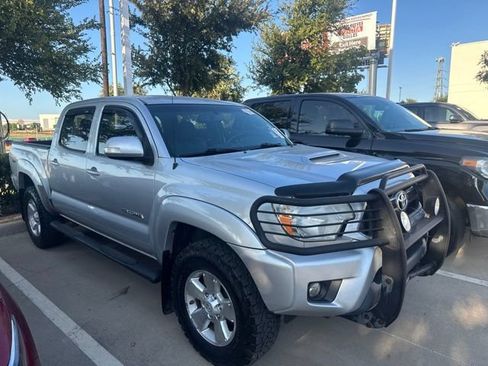 Used 2012 Toyota Tacoma PreRunner w/ TRD Sport Pkg RWD image 2