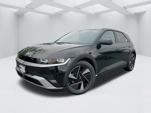 New 2025 Hyundai Ioniq 5 SE image 1