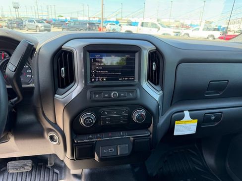 Used 2026 Chevrolet Silverado 1500 W/T w/ WT Value Package AWD/4WD image 9