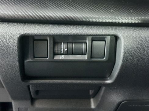 Used 2024 Subaru Crosstrek 2.0i Premium image 16