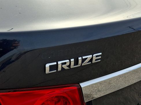 Used 2015 Chevrolet Cruze LT image 30