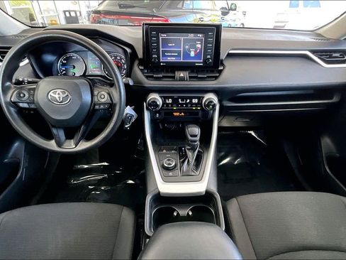 Used 2020 Toyota RAV4 LE w/ All Weather Liner Package image 7