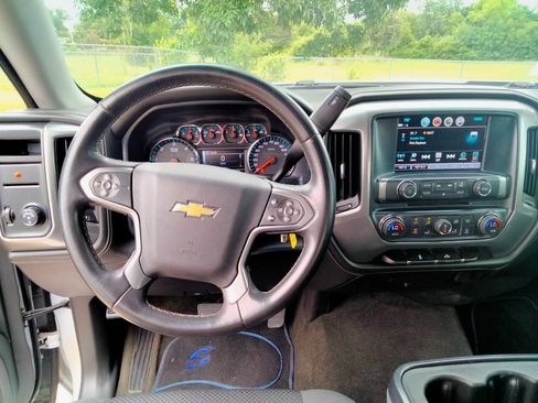 Used 2017 Chevrolet Silverado 1500 LT w/ Texas Edition image 15