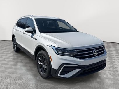 Used 2023 Volkswagen Tiguan SE
