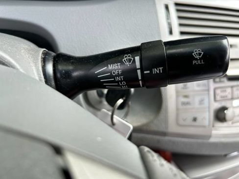 Used 2007 Toyota Avalon XLS FWD image 18