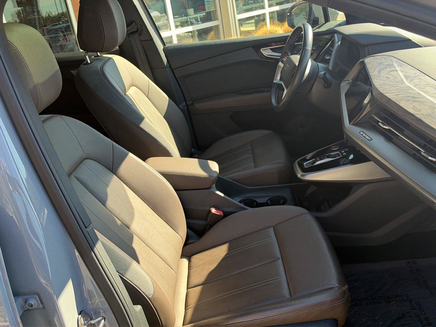 Used 2022 Audi Q4 e-tron Premium w/ Convenience Package AWD/4WD image 12