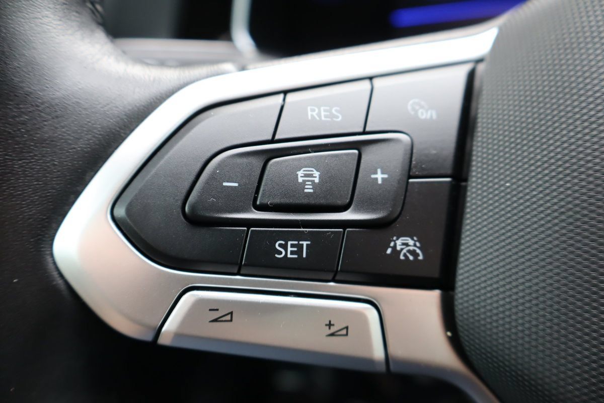 Used 2022 Volkswagen Jetta Sport FWD image 29