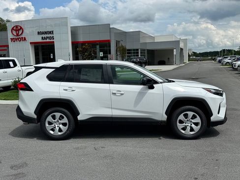 Used 2025 Toyota RAV4 LE FWD image 8