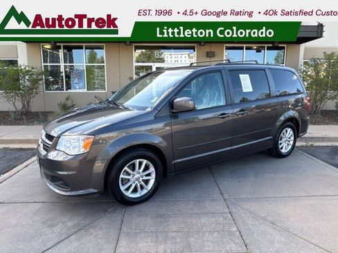 Used 2016 Dodge Grand Caravan SXT FWD image 1