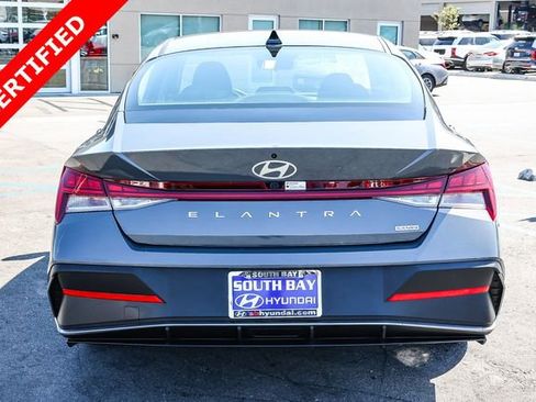 Used 2025 Hyundai Elantra Hybrid FWD image 5