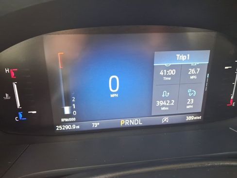 Used 2025 Ford Escape Active AWD/4WD image 2