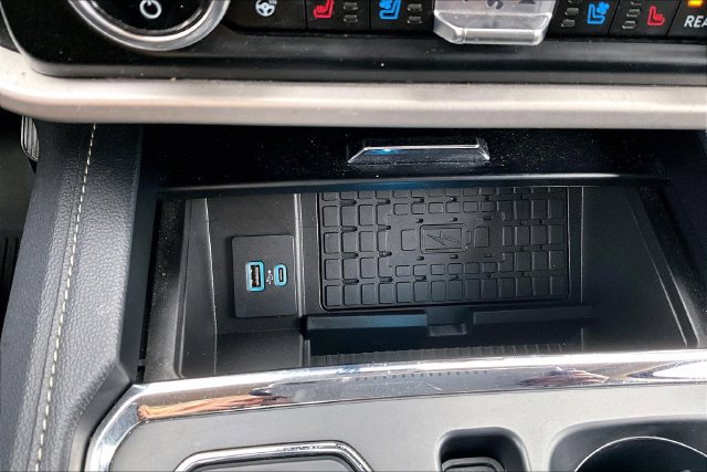Used 2024 Ford Expedition XLT AWD/4WD image 32