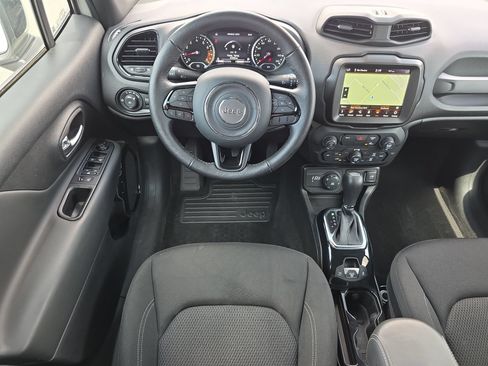 Used 2022 Jeep Renegade Altitude w/ Convenience Group AWD/4WD image 12