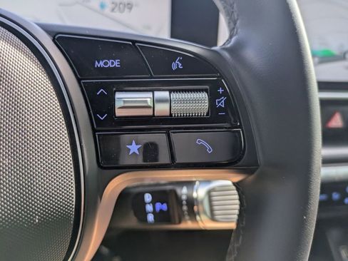 Used 2023 Hyundai Ioniq 6 SE w/ Cargo Package image 17