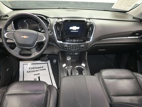 Used 2020 Chevrolet Traverse Premier w/ Redline Edition FWD image 16