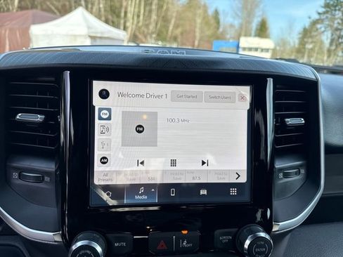 New 2026 RAM 1500 4x4 Crew Cab image 23