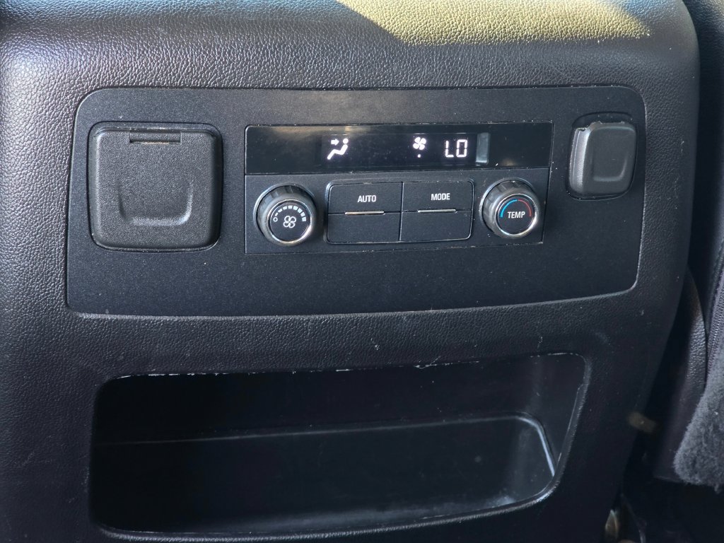 Used 2019 Chevrolet Suburban LT AWD/4WD image 18