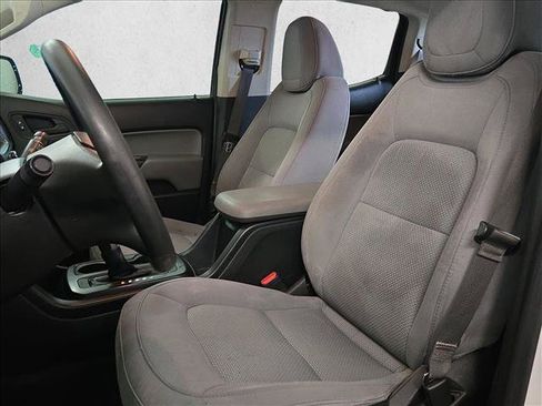 Used 2022 Chevrolet Colorado W/T w/ WT Convenience Package RWD image 16