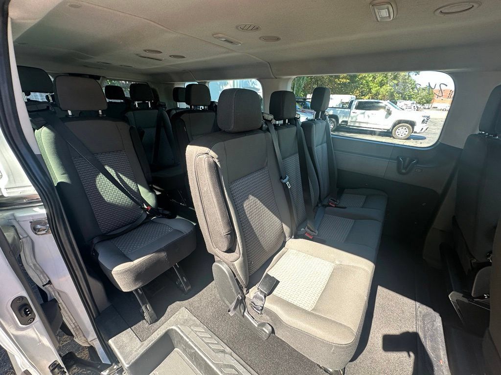 Used 2024 Ford Transit 350 XLT RWD image 9