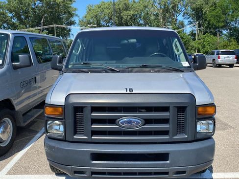 Used 2013 Ford E-350 and Econoline 350 XL w/ PWR Windows & Locks Group RWD image 6