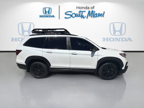 Used 2022 Honda Pilot TrailSport image 8