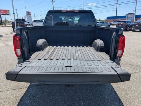 Used 2022 GMC Sierra 1500 Elevation AWD/4WD image 13