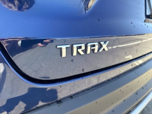 Certified 2024 Chevrolet Trax LT FWD image 35