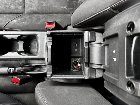 Used 2015 Ford Focus SE image 16